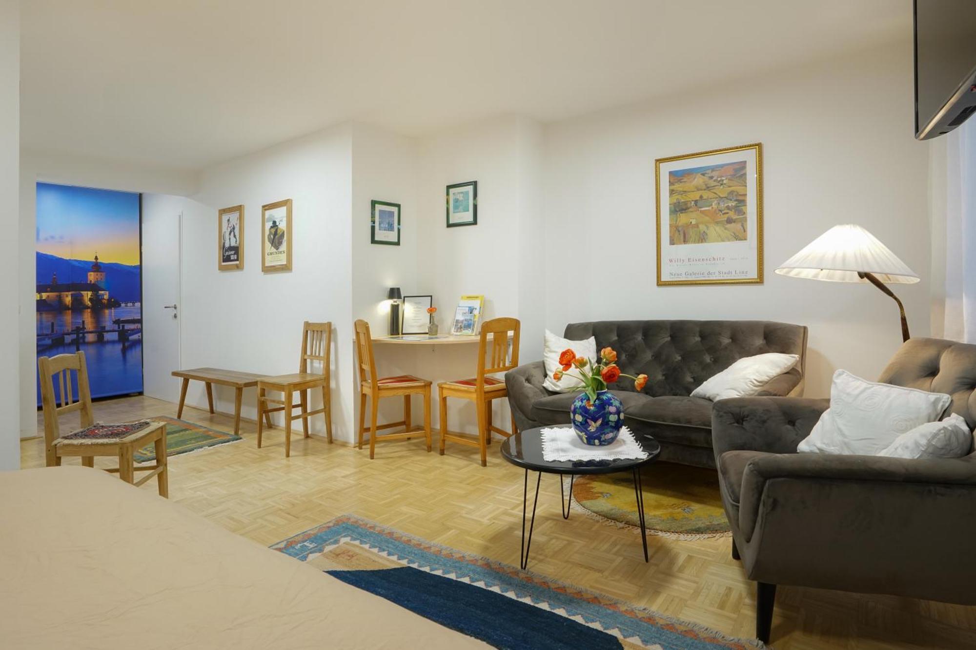 Homely Apartment In The Center With Garden View Gmunden Kültér fotó